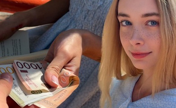 Helped a needy student and fucked her mere pennies - [Loly Nebel]