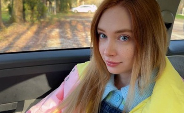 Tried to rob a stranger girl in the woods, but she sucked all the robbers sperm[Loly Nebel]